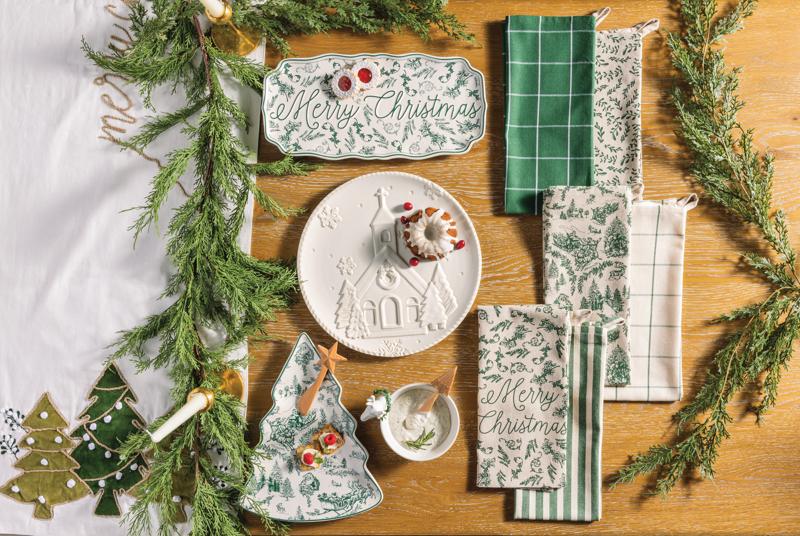 MUDPIE Merry Christmas Green Toile Tray