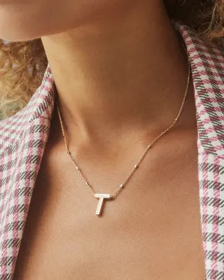 KENDRA SCOTT Letter T Pendant Necklace in Gold