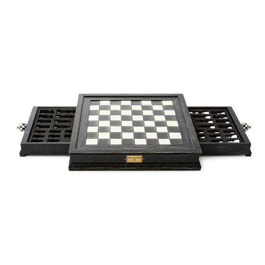 Courtly Check Chess Set