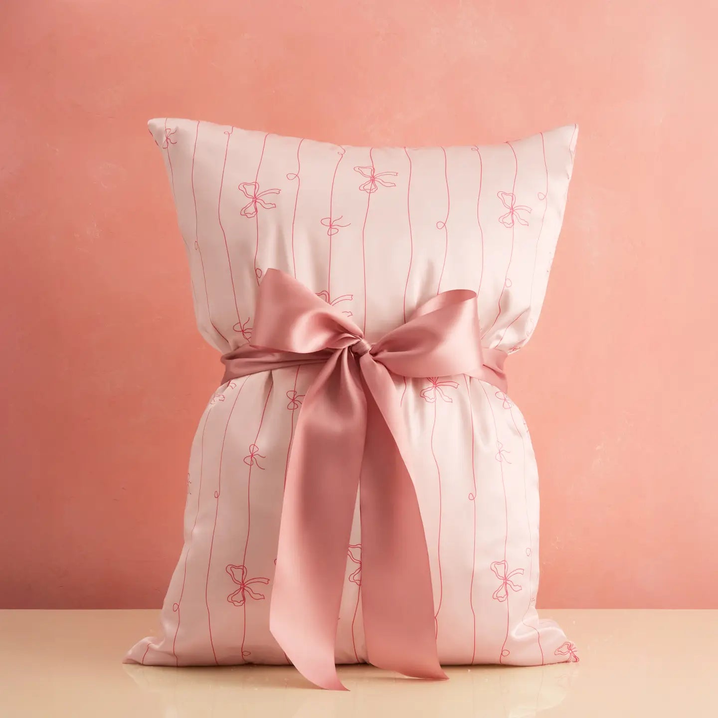 KITSCH Holiday Satin Pillowcase in Striped Bows