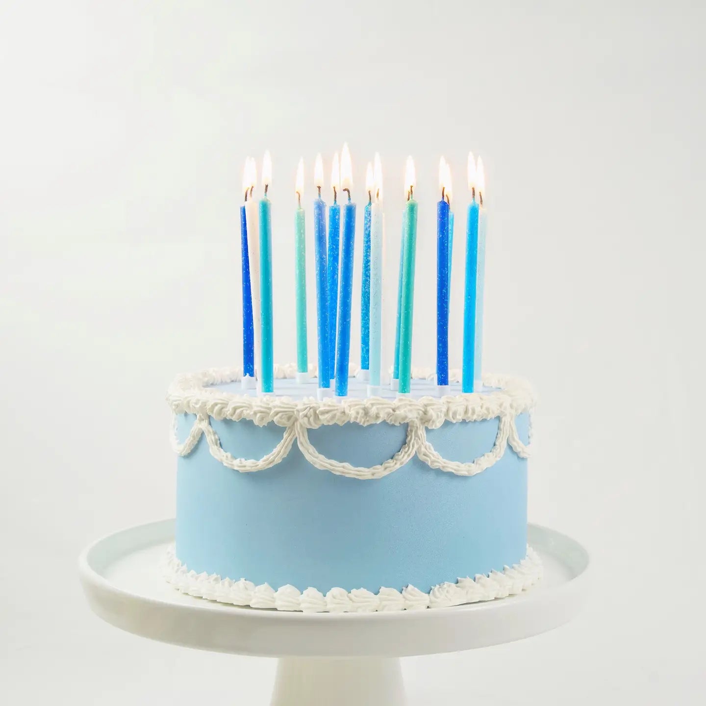 Tall Blue Gradient 16 Candle Set