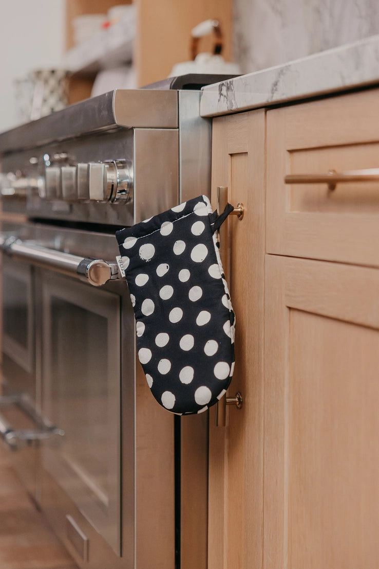 Crae.Home Polka Dottie Oven Mitt