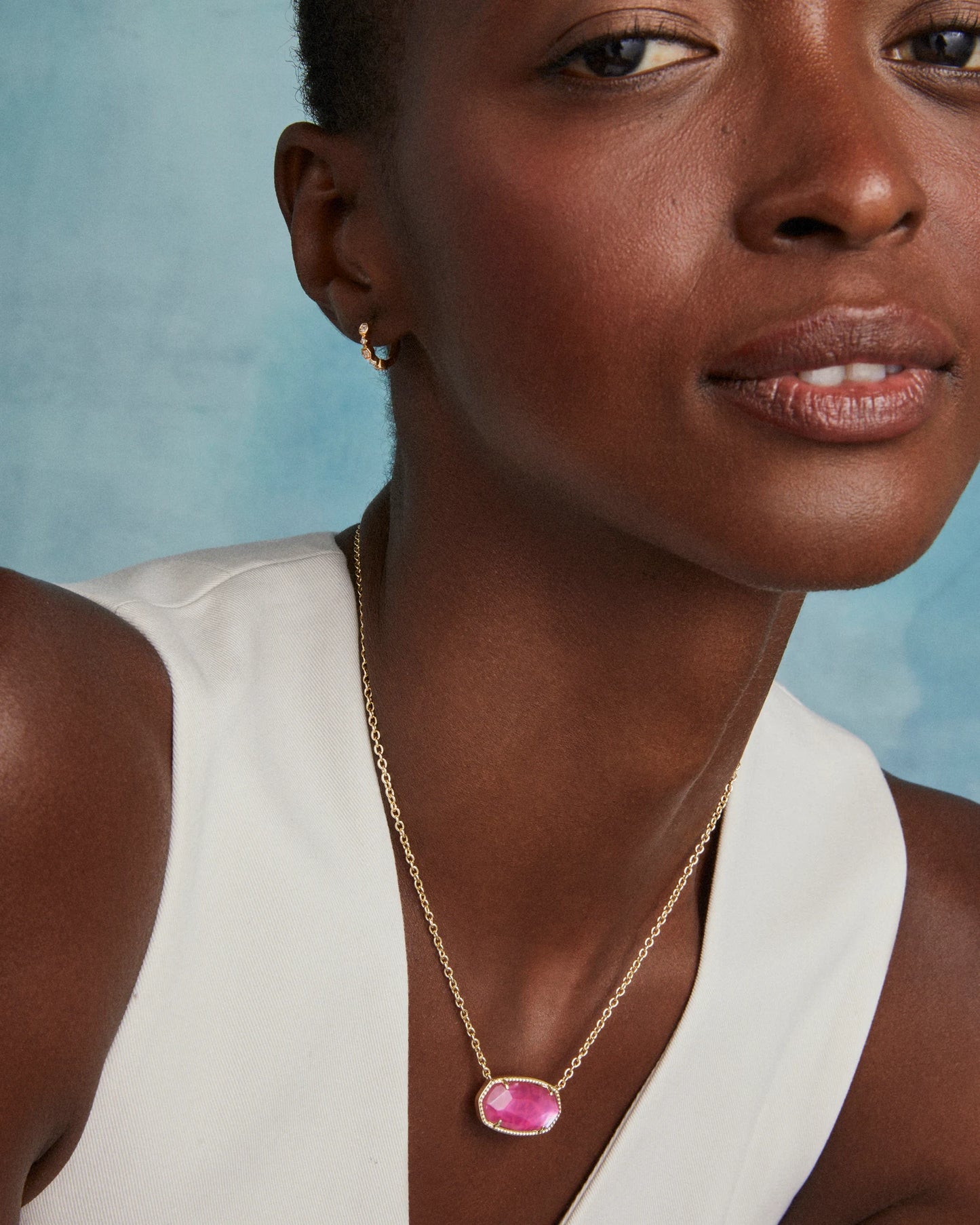 KENDRA SCOTT Elisa Gold Statement Short Pendant Necklace