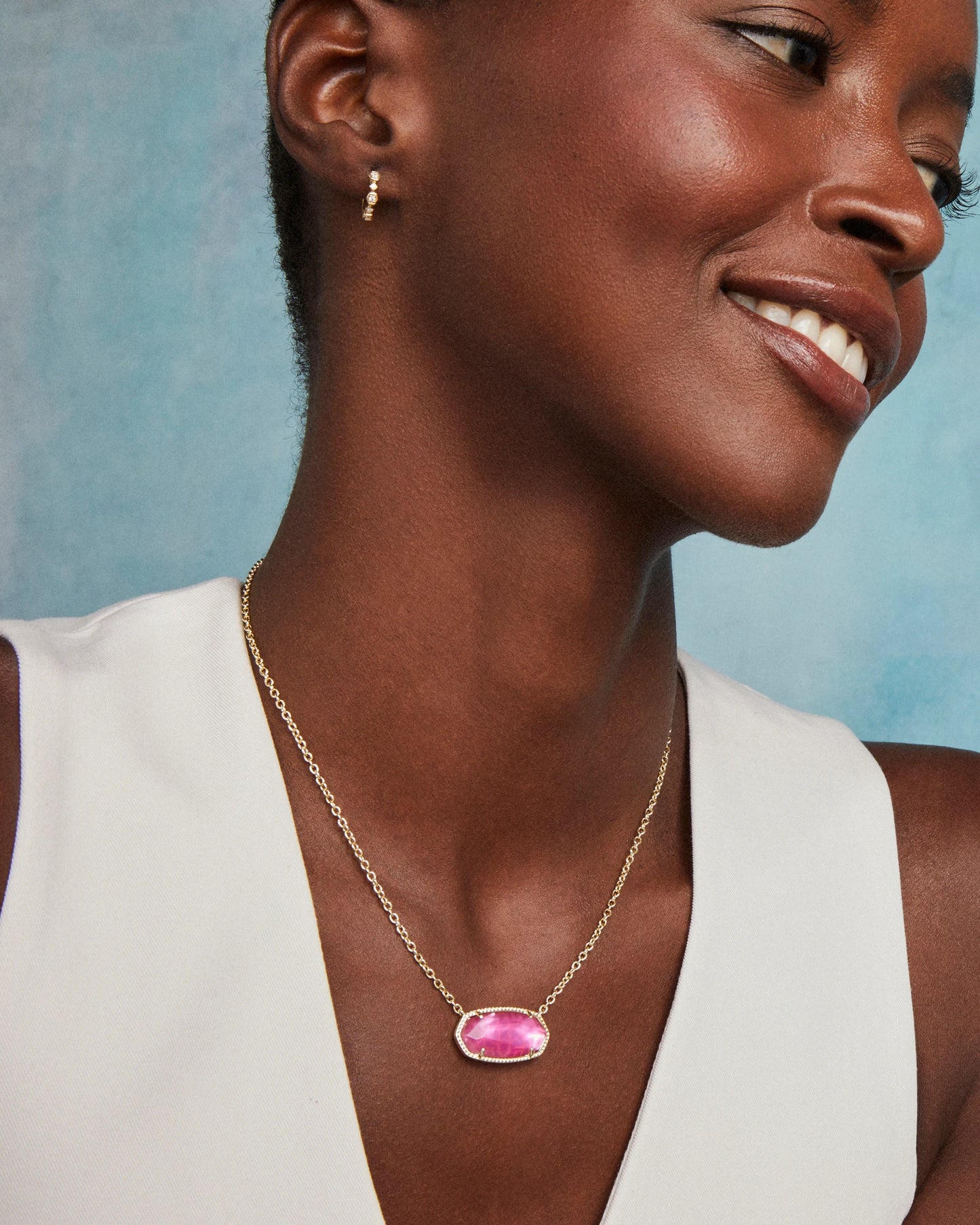 KENDRA SCOTT Elisa Gold Statement Short Pendant Necklace