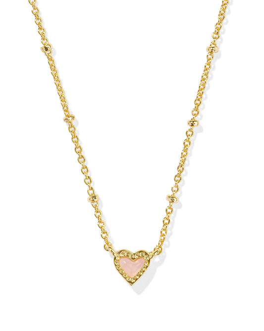 KENDRA SCOTT Mini Ari Heart Gold Satellite Short Pendant Necklace in Gold Rose Quartz