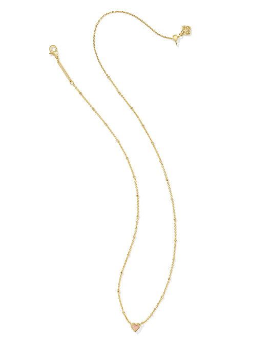 KENDRA SCOTT Mini Ari Heart Gold Satellite Short Pendant Necklace in Gold Rose Quartz