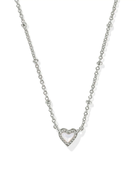 KENDRA SCOTT Mini Ari Heart Silver Satellite Short Pendant Necklace in Ivory Mother of Pearl