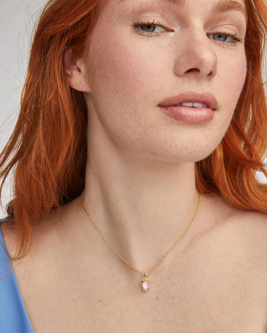 KENDRA SCOTT Hallie Gold Short Pendant Necklace