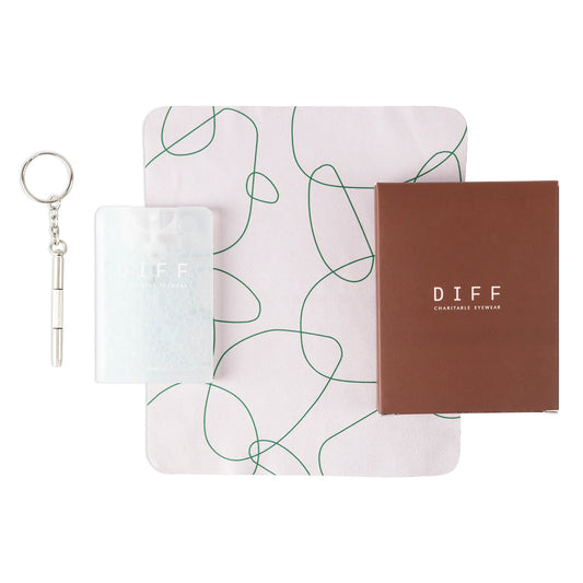 DIFF EYEWEAR Cleaning Care Kit