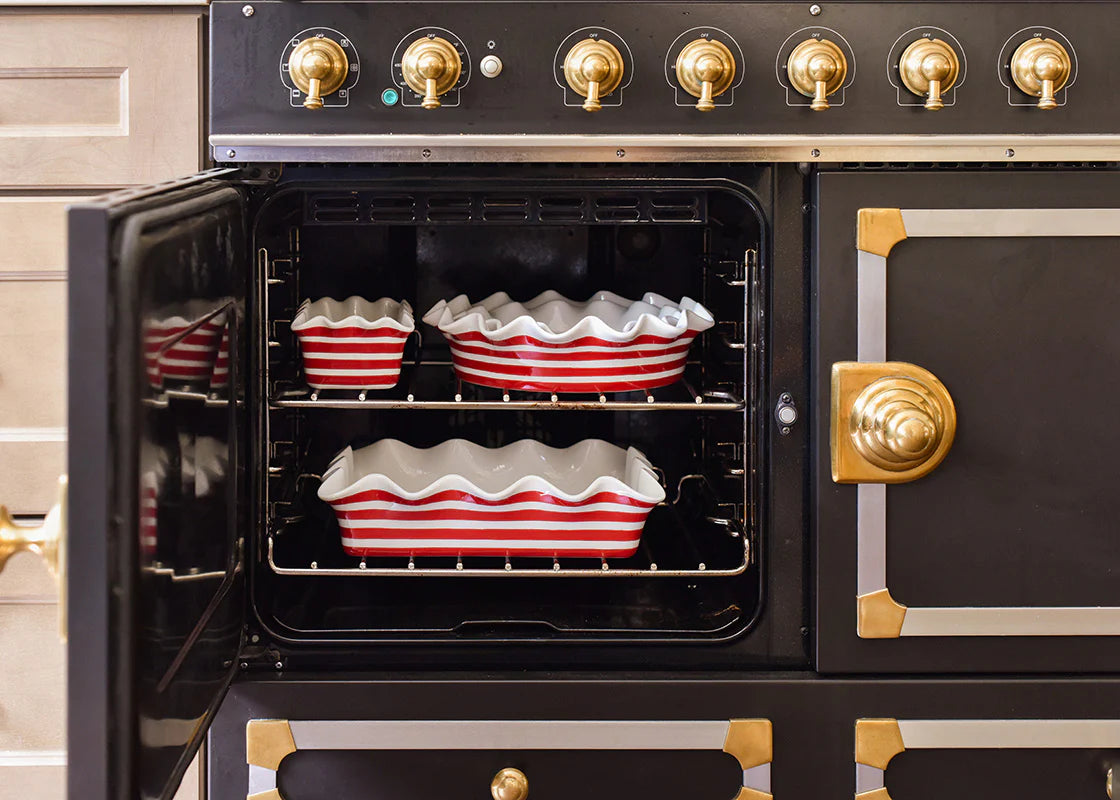 Coton Colors Red Stripe 8 Ruffle Pie Dish